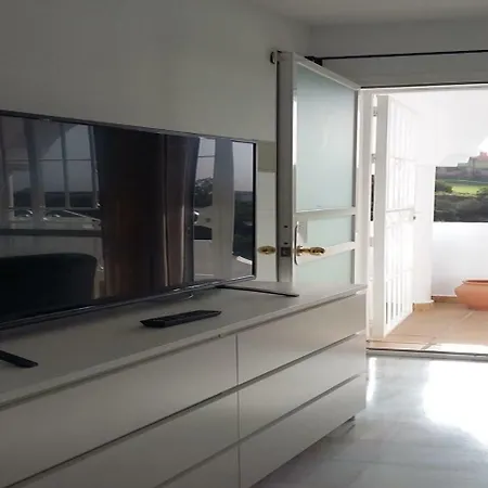 Dom wakacyjny Sunny And Spacious With Own Entrance To Pool Marbella